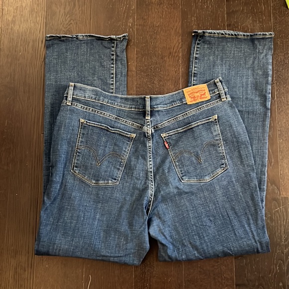 LEVIS classic bootcut jeans sz 33 waist - Picture 4 of 9